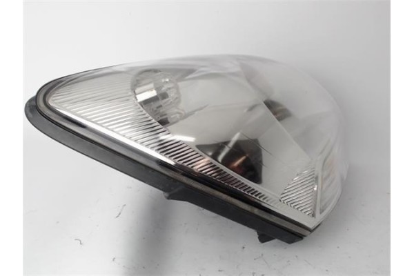 Recambio de faro delantero dcho para kia sportage (km) 2.0 crdi referencia OEM IAM 921021F011  