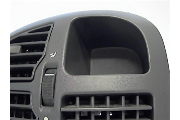 Recambio de conducto ventilacion derecho para peugeot boxer furgón (230l) 2.8 hdi referencia OEM IAM 8212QG  