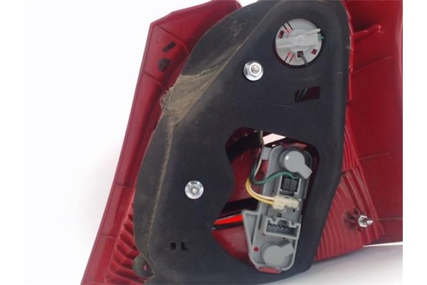 Recambio de piloto trasero izquierdo para toyota yaris (ksp9/scp9/nlp9) referencia OEM IAM   