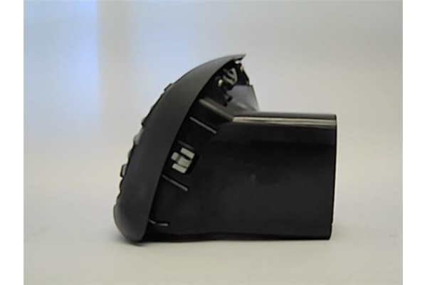 Recambio de conducto ventilacion derecho para peugeot boxer furgón (230l) 2.8 hdi referencia OEM IAM 8212QE  