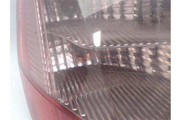 Recambio de piloto trasero izquierdo para renault scenic ii (jm) referencia OEM IAM 8200127704  8200127703 , RENAULT