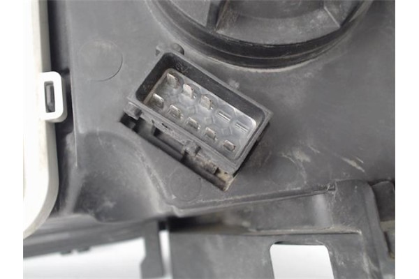 Recambio de faro delantero dcho para opel corsa c 1.2 twinport referencia OEM IAM 0096726  