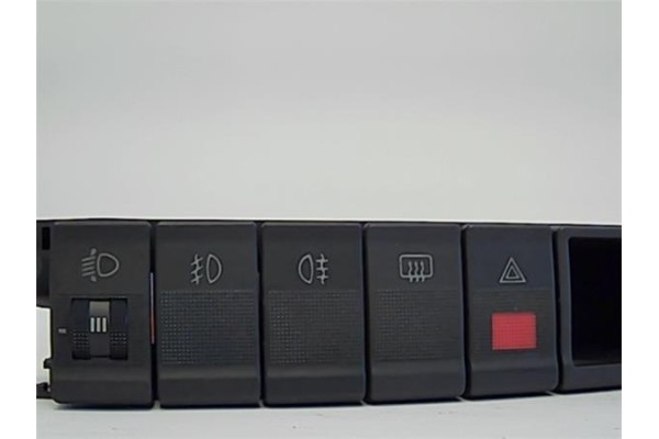 Recambio de conjunto interruptores para audi a6 berlina (c4) 2.6 referencia OEM IAM 4A0941561A  