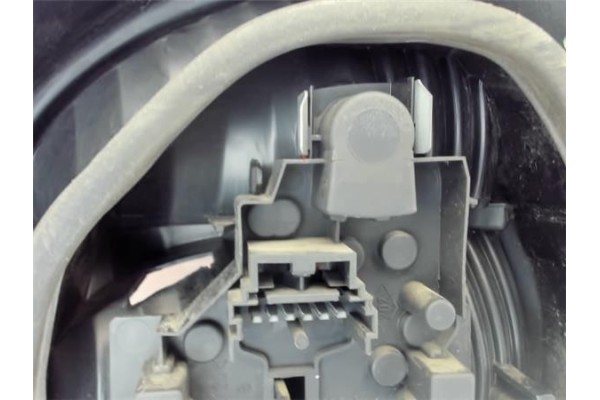 Recambio de piloto trasero izquierdo para renault scenic i (ja...) 1.6 16v (ja0b, ja04, ja11) referencia OEM IAM 7700428054 2341