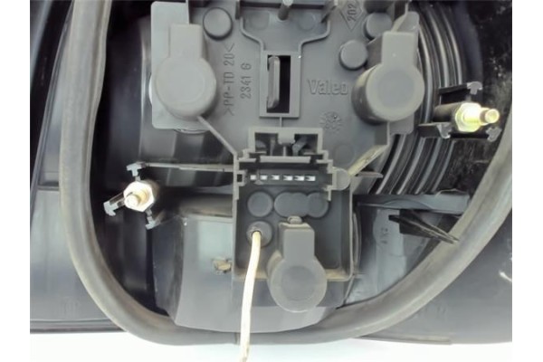 Recambio de piloto trasero izquierdo para renault scenic i (ja...) 1.6 16v (ja0b, ja04, ja11) referencia OEM IAM 7700428054 2341
