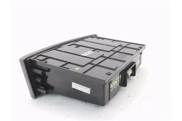 Recambio de cenicero para kia sorento (bl) 2.5 crdi referencia OEM IAM 845703  
