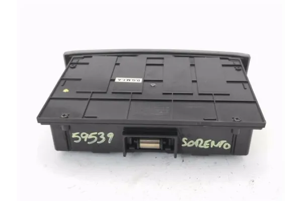 Recambio de cenicero para kia sorento (bl) 2.5 crdi referencia OEM IAM 845703  