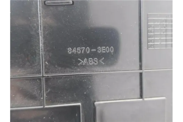 Recambio de cenicero para kia sorento (bl) 2.5 crdi referencia OEM IAM 845703  