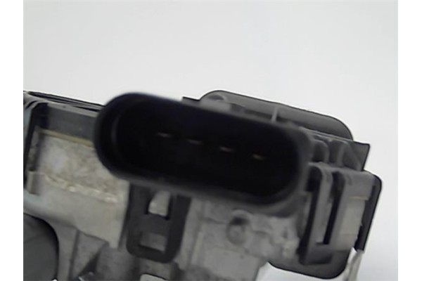 Recambio de motor limpiaparabrisas delantero para mazda 3 berlina (bk) 1.6 cd active+ xcite referencia OEM IAM 4M5117508AA  