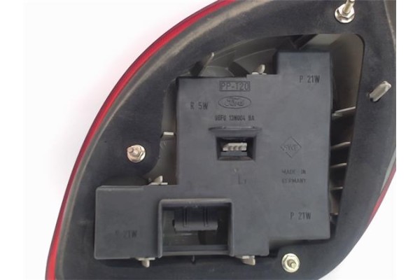 Recambio de piloto trasero izquierdo para ford fiesta berlina referencia OEM IAM 96FG13N004BA  