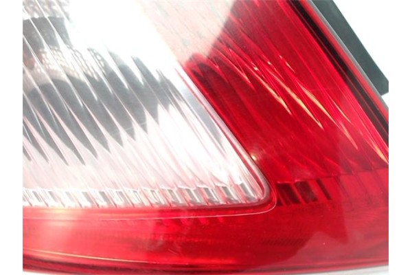 Recambio de piloto trasero izquierdo para renault megane ii berlina 3p referencia OEM IAM 8200073236 89398082 7700428054 , RENAU