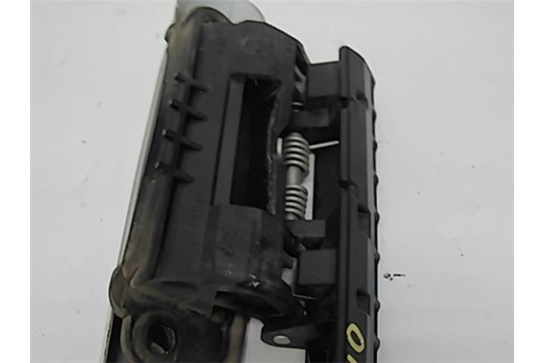 Recambio de maneta exterior delantero derecha para citroen xsara berlina 1.8 i 16v referencia OEM IAM 96334568  