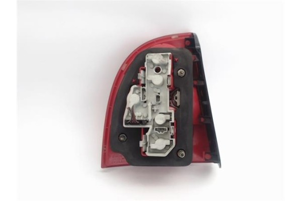 Recambio de piloto trasero derecho para volkswagen passat berlina (3b3) 1.9 tdi referencia OEM IAM 3B5945096AE 2202118 3B0953041