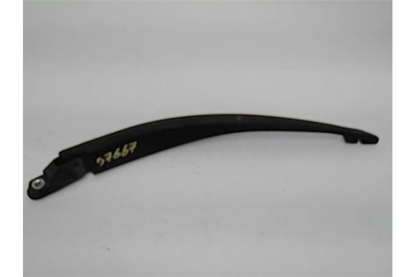 Recambio de brazo limpiaparabrisas trasero para opel zafira a 2.0 dti 16v referencia OEM IAM 8001637 90587511 