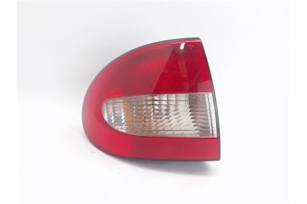 Recambio de piloto trasero izquierdo para renault megane ii berlina 3p referencia OEM IAM   