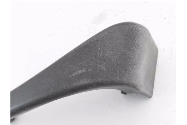 Recambio de asidero puerta delantero derecha para mercedes-benz vito furgón (638) 2.2 110 cdi  (638.094) referencia OEM IAM A638