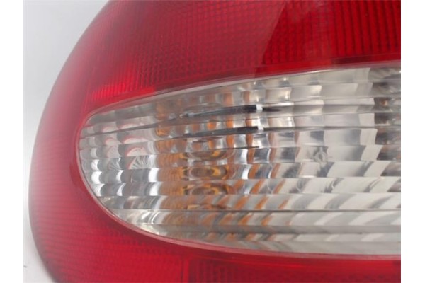 Recambio de piloto trasero izquierdo para renault megane ii berlina 3p referencia OEM IAM   