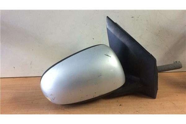 Recambio de retrovisor electrico derecho para nissan almera tino (v10m) 1.8 tekna referencia OEM IAM E11015541  