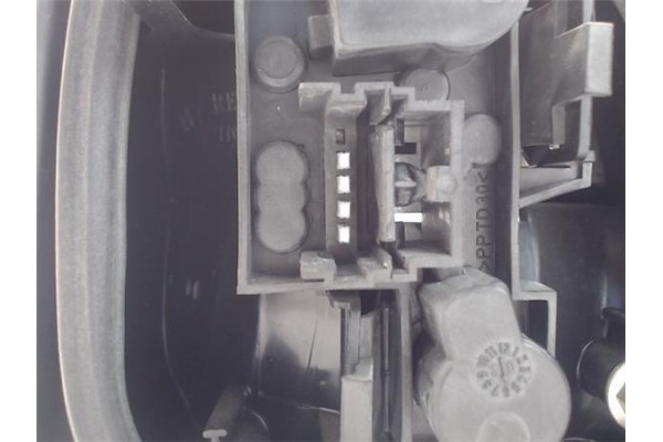 Recambio de piloto trasero izquierdo para renault megane ii berlina 3p referencia OEM IAM   