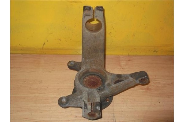 Recambio de mangueta delantero derecha para renault megane ii coupé-cabriolet (em0/1_) 1.9 dci referencia OEM IAM 8200297033  