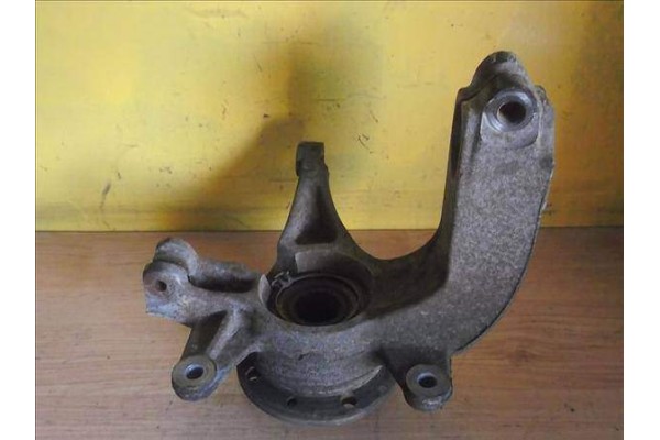 Recambio de mangueta delantero izquierda para renault megane ii coupé-cabriolet (em0/1_) 1.9 dci referencia OEM IAM 8200297028  