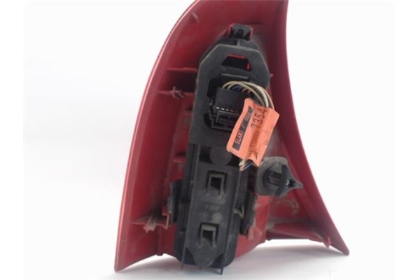 Recambio de piloto trasero derecho para renault clio ii fase i (b/cb0) referencia OEM IAM 265508391R  