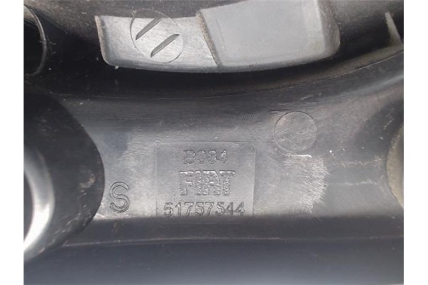 Recambio de piloto trasero izquierdo para fiat ii bravo (198) referencia OEM IAM 51757544 D084 51934335 , FIAT