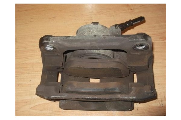 Recambio de pinza freno delantero derecha para renault megane ii (bm0/1_, cm0/1_) 1.9 dci (bm0g, cm0g) referencia OEM IAM 770120