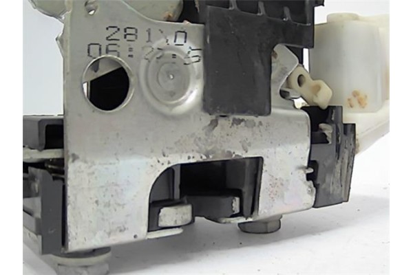 Recambio de cerradura puerta delantero izquierda para peugeot boxer furgón (230l) 2.8 hdi referencia OEM IAM 9135 N8  