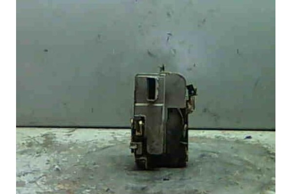 Recambio de cierre electromagnetico delantero izquierdo para peugeot 206 1.4 hdi eco 70 referencia OEM IAM 9135H3  