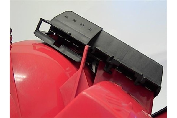 Recambio de piloto trasero izquierdo para audi a6 berlina (c4) 2.6 referencia OEM IAM 4A5945095B  