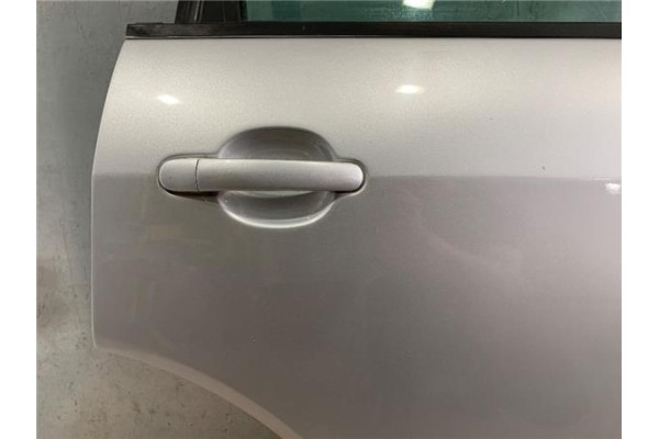 Recambio de puerta trasero derecha para audi a2 (8z) 1.4 referencia OEM IAM 8Z0833052  