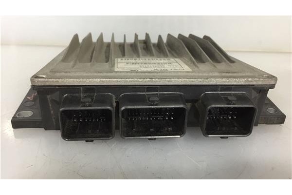 Recambio de centralita para renault clio iii 1.5 dci (br17, cr17) referencia OEM IAM 8200399038 8200513163 