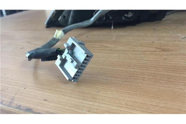 Recambio de retrovisor electrico derecho para nissan primera berlina (p12) 1.6 acenta referencia OEM IAM E9014180  