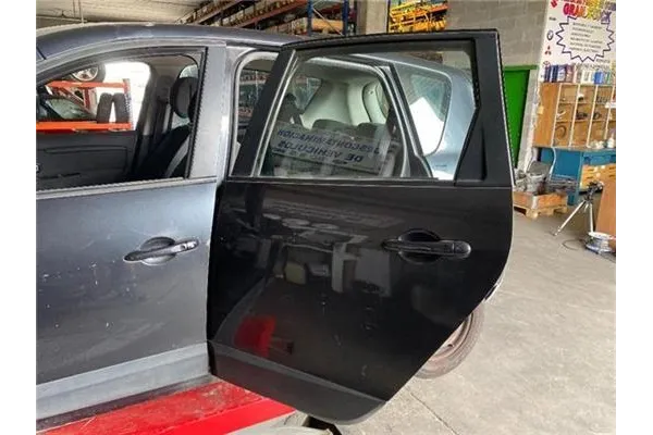 Recambio de puerta trasero izquierda para renault scenic iii (jz) 1.5 grand expression referencia OEM IAM 821012747R  