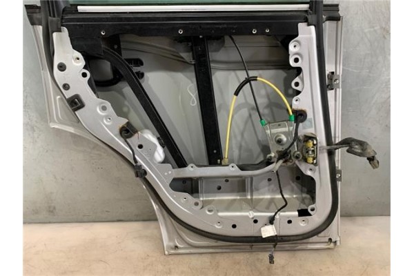 Recambio de puerta trasero izquierda para audi a2 (8z) 1.4 referencia OEM IAM 8Z0833051  