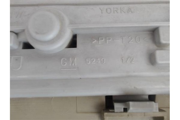 Recambio de piloto trasero derecho para opel zafira a 2.0 dti 16v referencia OEM IAM 62281  