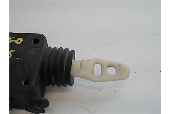 Recambio de cerradura puerta trasero izquierda para citroen berlingo referencia OEM IAM   