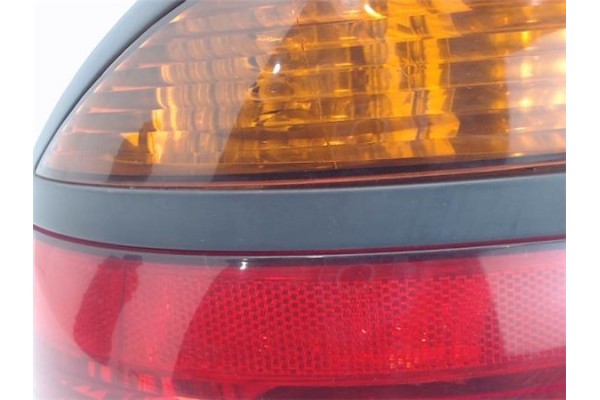 Recambio de piloto trasero izquierdo para renault laguna (b56) referencia OEM IAM   