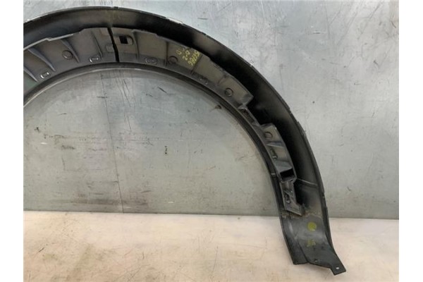 Recambio de moldura aleta trasero derecha para audi a2 (8z) 1.4 referencia OEM IAM 8Z0809412B  