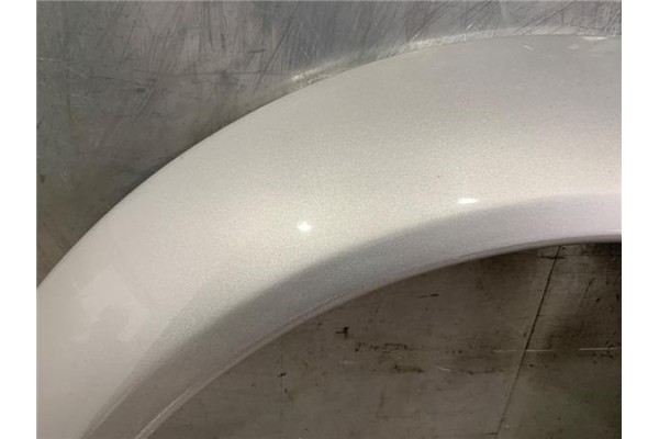 Recambio de moldura aleta trasero izquierda para audi a2 (8z) 1.4 referencia OEM IAM 8Z0809411B  