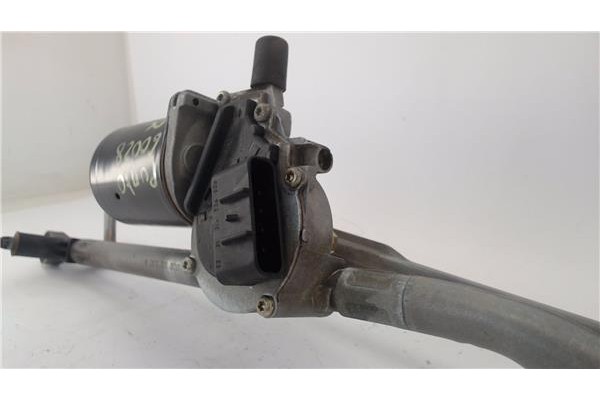 Recambio de motor limpiaparabrisas delantero para fiat ii punto (188) berlina 1.3 jtd classic referencia OEM IAM 46524670  
