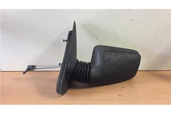 Recambio de retrovisor izquierdo para peugeot 405 berlina 1.4 clim referencia OEM IAM E9024041  