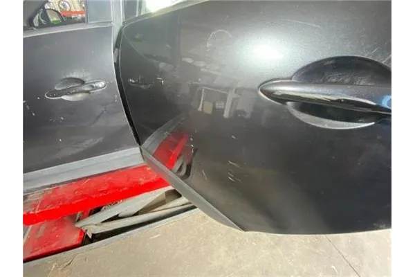 Recambio de puerta trasero izquierda para renault scenic iii (jz) 1.5 grand expression referencia OEM IAM 821012747R  