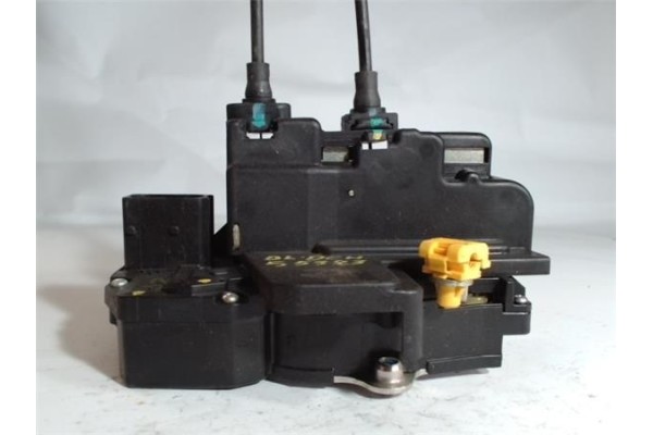 Recambio de cierre electromagnetico delantero derecho para chevrolet captiva 2.0 d referencia OEM IAM   