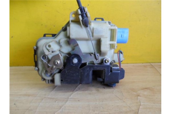 Recambio de cierre electromagnetico delantero izquierdo para seat ibiza (6l1) 1.2 cool referencia OEM IAM 15AMC3B1837015AM  