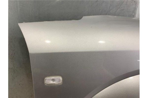 Recambio de aleta delantero derecha para audi a2 (8z) 1.4 referencia OEM IAM 8Z0821106CGRU  