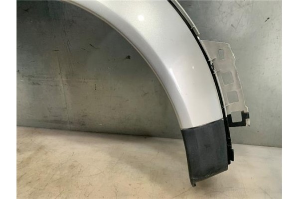 Recambio de aleta delantero derecha para audi a2 (8z) 1.4 referencia OEM IAM 8Z0821106CGRU  