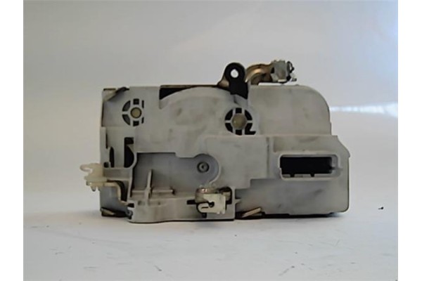 Recambio de cierre electromagnetico delantero derecho para peugeot partner combispace (5f) 2.0 hdi referencia OEM IAM 9136J4  