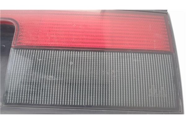 Recambio de piloto trasero central para renault r 21 berlina (b/l48) referencia OEM IAM 7700792915  